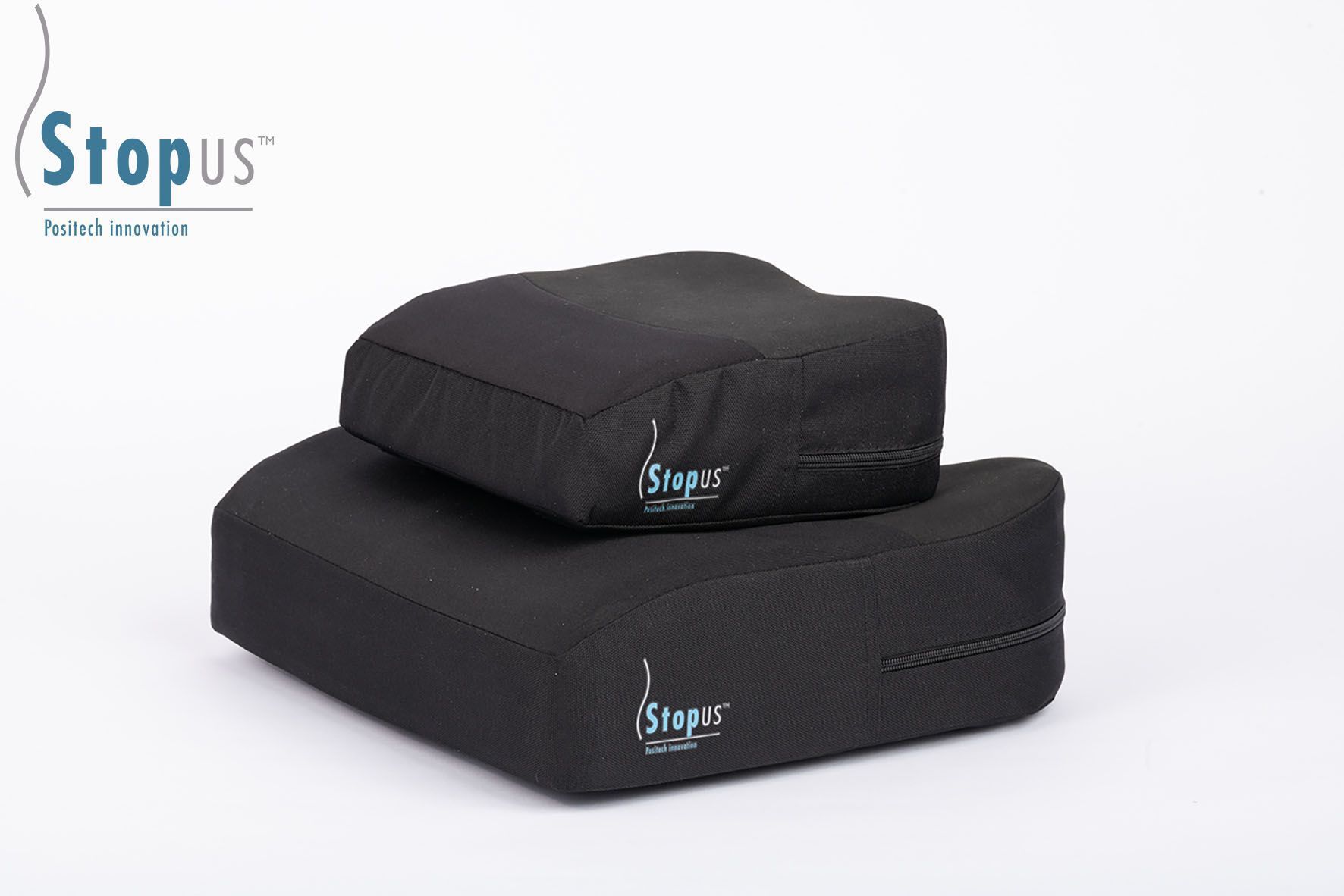 Deux Stopus Deux formats coussins Stopus